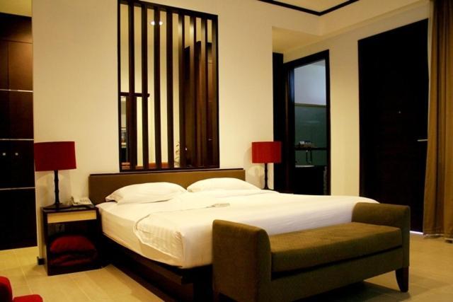 Rumah Nenek Hotel And Restaurant Padang  Zimmer foto