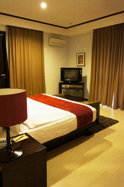 Rumah Nenek Hotel And Restaurant Padang  Exterior foto