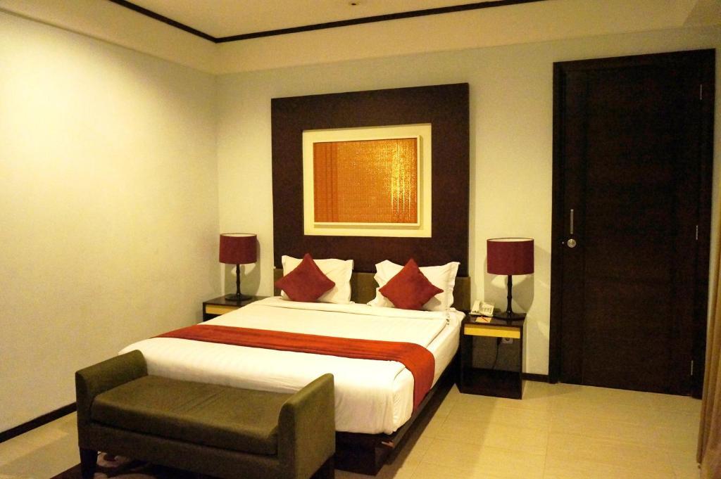 Rumah Nenek Hotel And Restaurant Padang  Zimmer foto